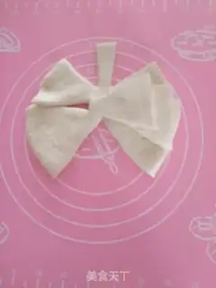 Make Net butterflies on bread step 11