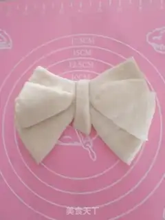Make Net butterflies on bread step 13