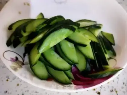 Make cucumber-mixed shrimp step 5