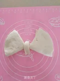 Make Net butterflies on bread step 17