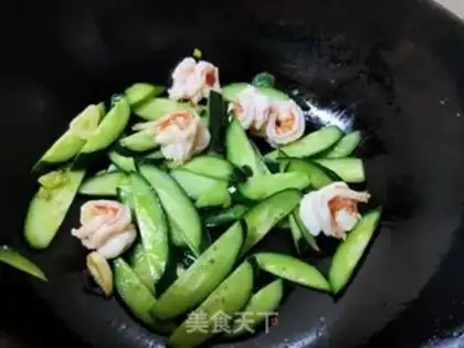 Make cucumber-mixed shrimp step 8