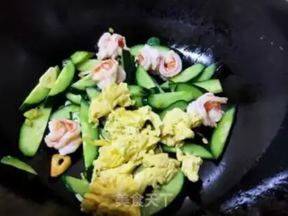 Make cucumber-mixed shrimp step 9