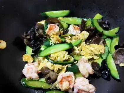 Make cucumber-mixed shrimp step 10