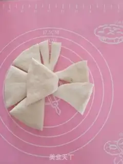 Make Net butterflies on bread step 24
