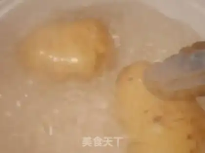Make Cheese and potatoes step 0