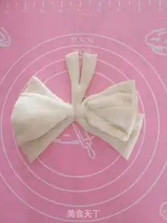 Make Net butterflies on bread step 27