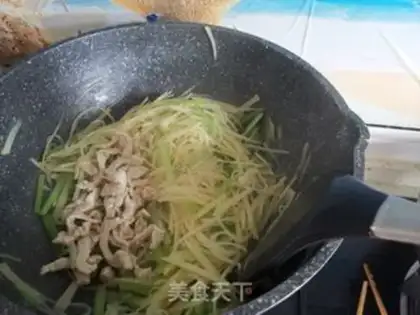 Make Celery with potatoes step 9