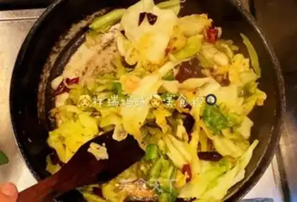 Make Spicy cabbage step 4