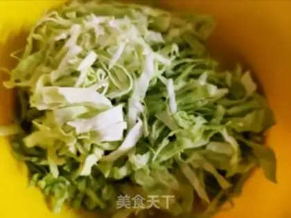 Make Tomato-covered noodles step 1