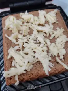 Make Cheese bacon sandwich step 2