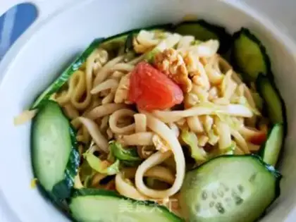 Make Tomato-covered noodles step 12
