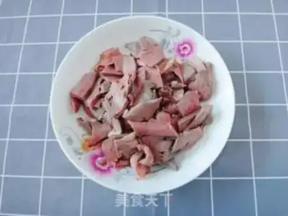 Make Garlic fried pig hearts step 2