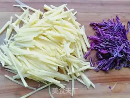 Make Spicy potatoes step 1