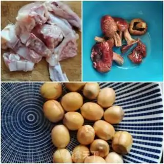 Make Chicken soup for red mushrooms step 0