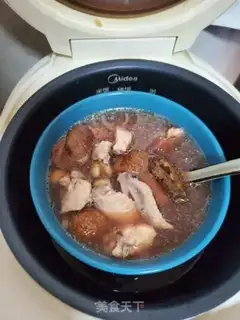 Make Chicken soup for red mushrooms step 4