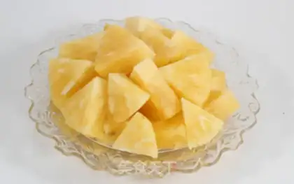Make Pineapple curry, easy to make step 1