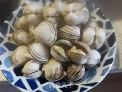 Make Spicy white clams step 3