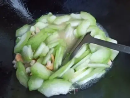 Make Shrimp and crotch step 6