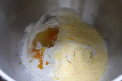 Make One-time fermented corn buns step 0