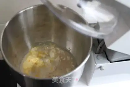 Make One-time fermented corn buns step 1