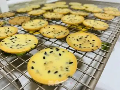 Make Sesame pretzels step 13