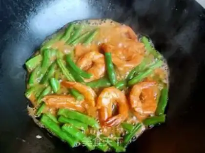 Make Crayfish beans step 9
