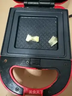 Make Cheese sandwich step 1