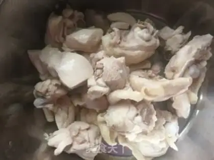 Make Apricot. Chicken leg step 4
