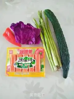 Make Crab rods, salad step 0