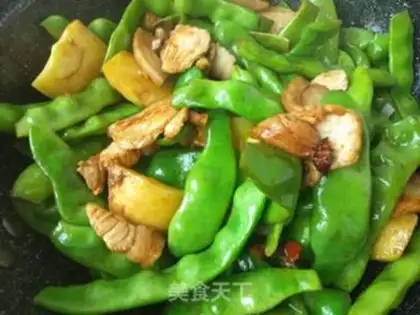 Make Bean-fruit potato stew step 4