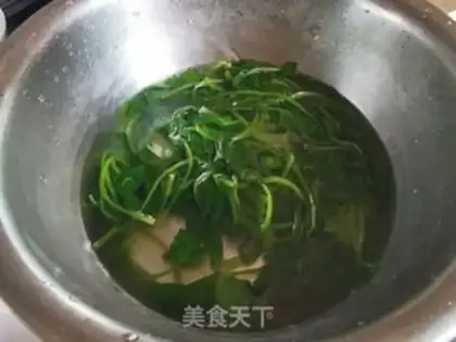 Make Chan Jelly spinach peanut rice step 4