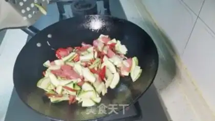 Make Hot dog fried a pumpkin step 6