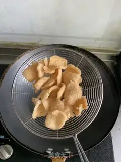 Make Homemade shrimp chips step 20