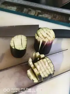 Make Fish-faced halo step 3