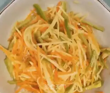 Make Three fried eggs step 1