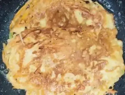 Make Three fried eggs step 3