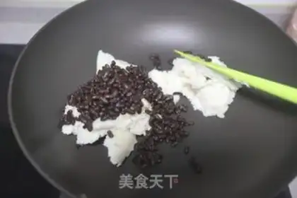 Make Red sugar bean rolls step 11