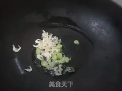 Make Tomato pasta step 1