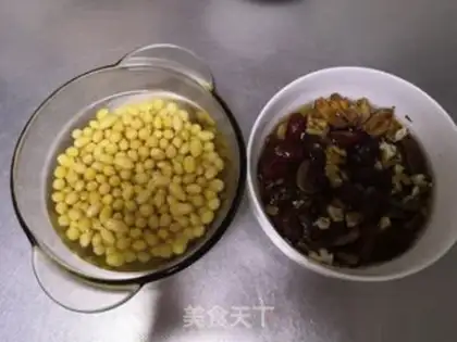 Make Red dates walnut soy step 0