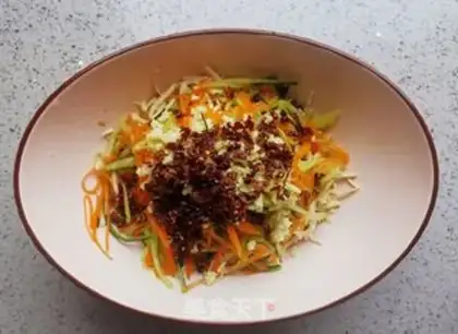 Make Spicy chicken silk step 7