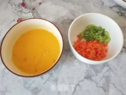 Make Egg fried rice step 1