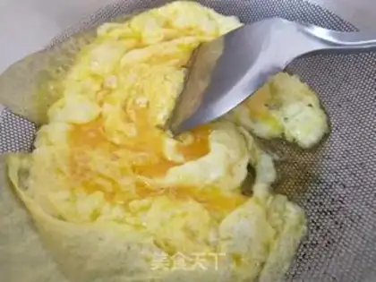 Make Egg fried rice step 2