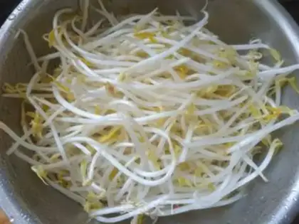 Make Jealousy bean sprouts step 0