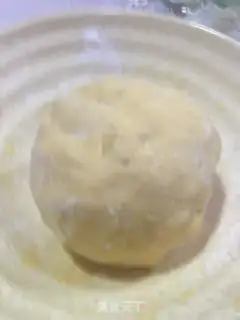 Make Red potato lunar pie step 2