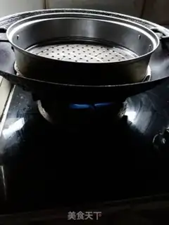 Make Soy eggs step 1