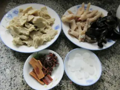 Make Black-muted chicken claw barbecue step 0