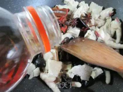 Make Black-muted chicken claw barbecue step 3