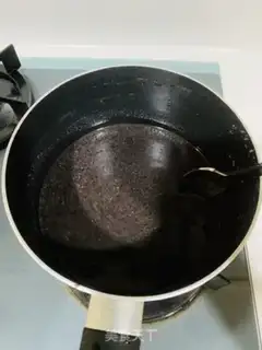 Make Black sesame yogurt step 1