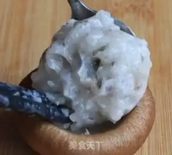 Make Shrimp makes mushrooms step 1
