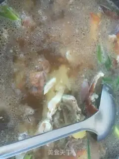 Make Chicken pig hoof soup step 5